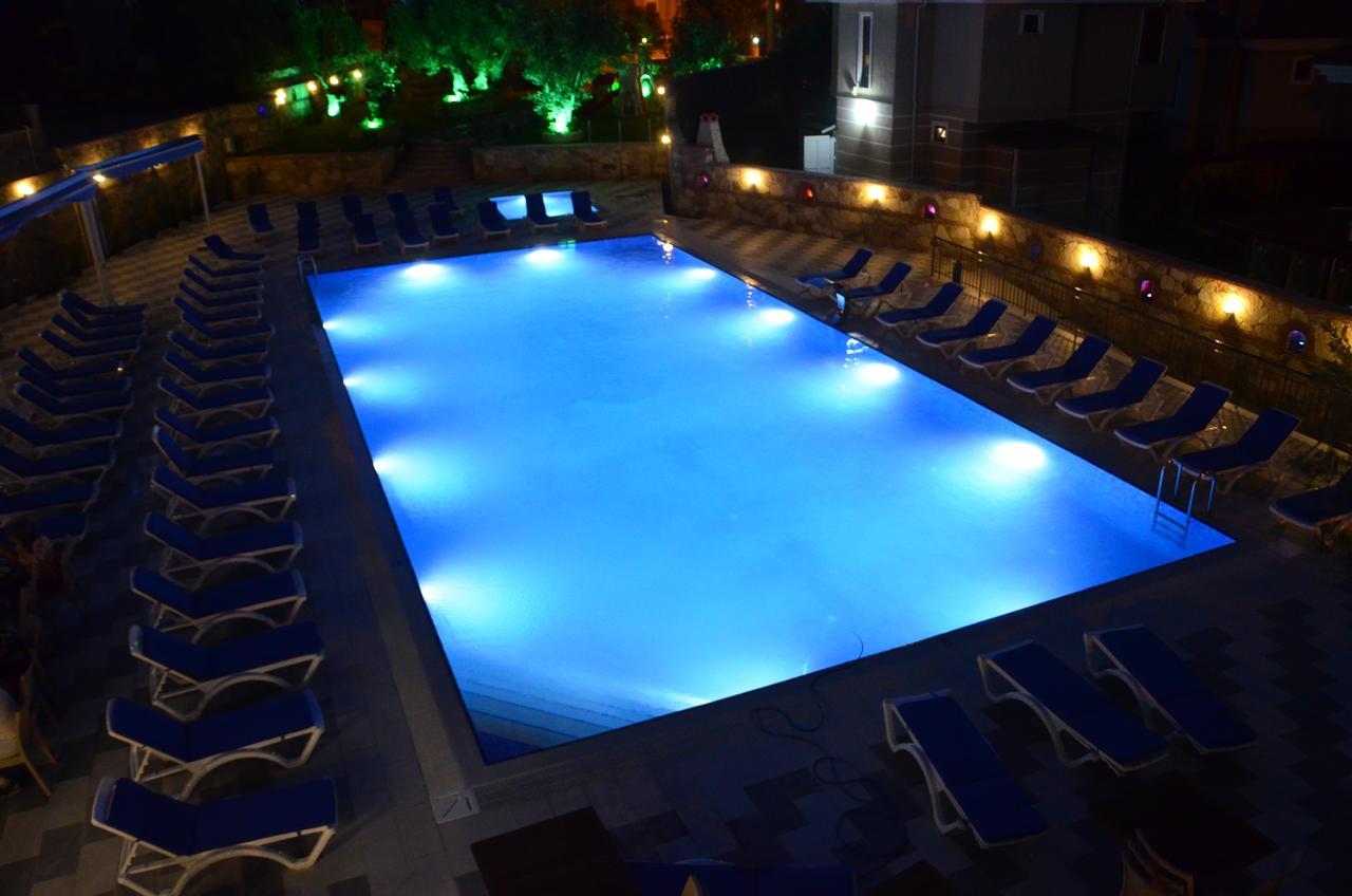 Elisa Hotel Ayvalik Exterior photo