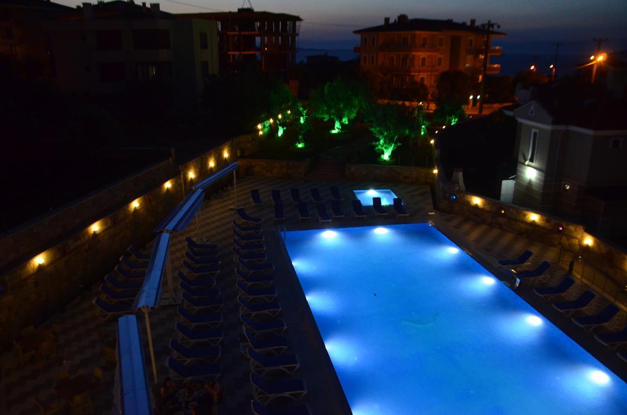 Elisa Hotel Ayvalik Exterior photo