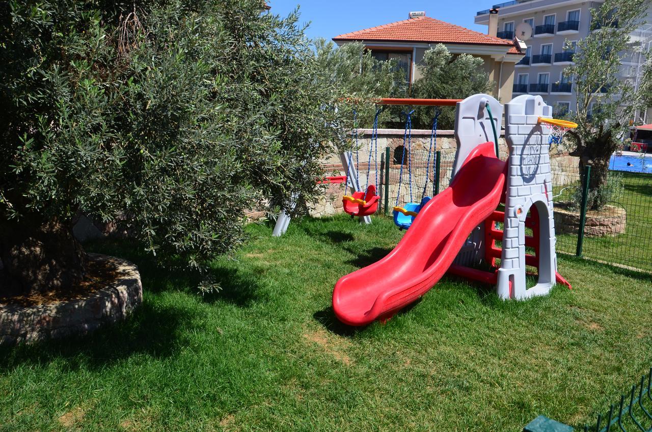Elisa Hotel Ayvalik Exterior photo